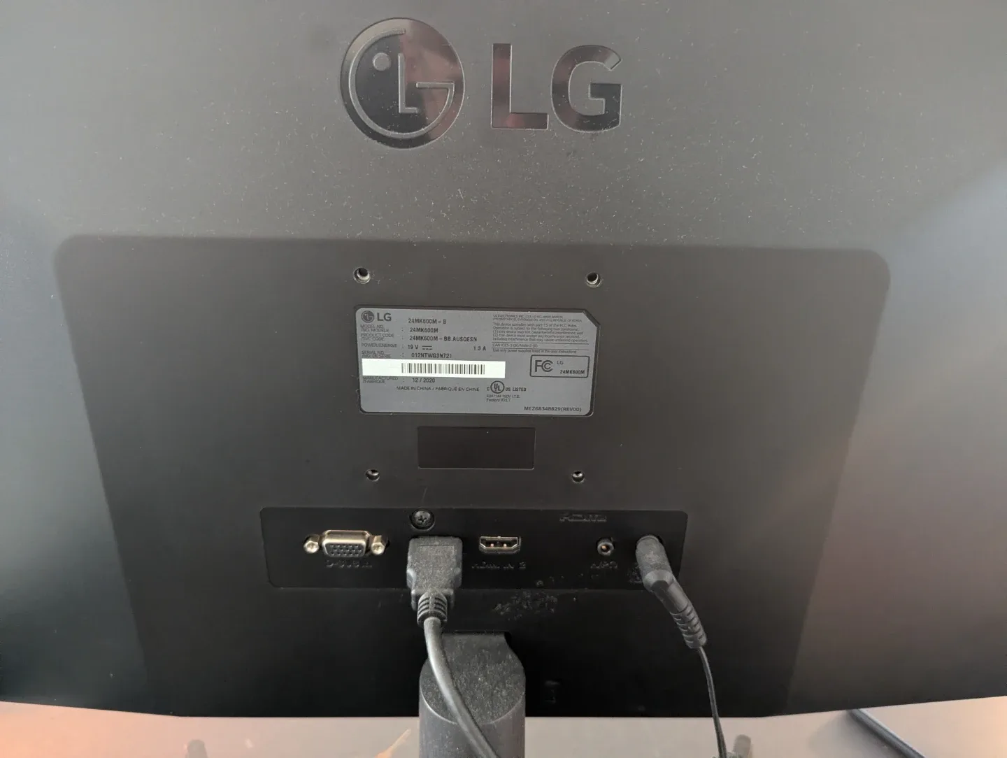 LG  24-inch Monitor - photo 3