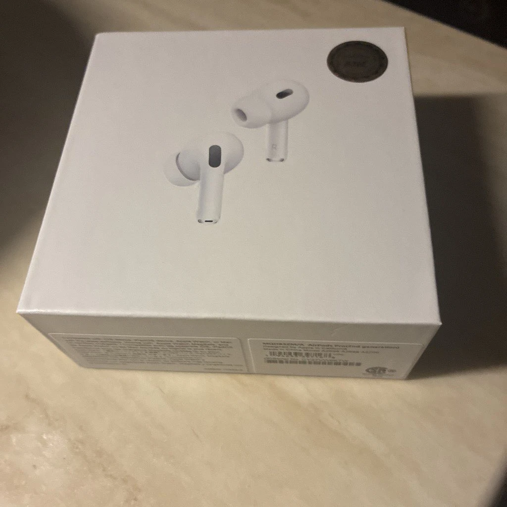 Apple AirPods Pro 2nd Generation - photo 2