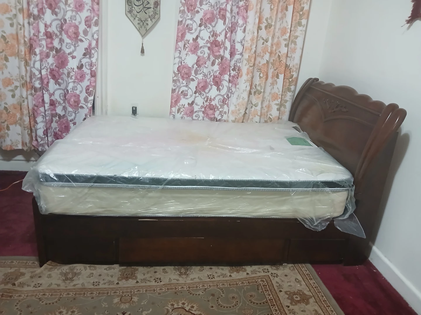 Dark Wood full size Bed Frame🏈 - photo 2