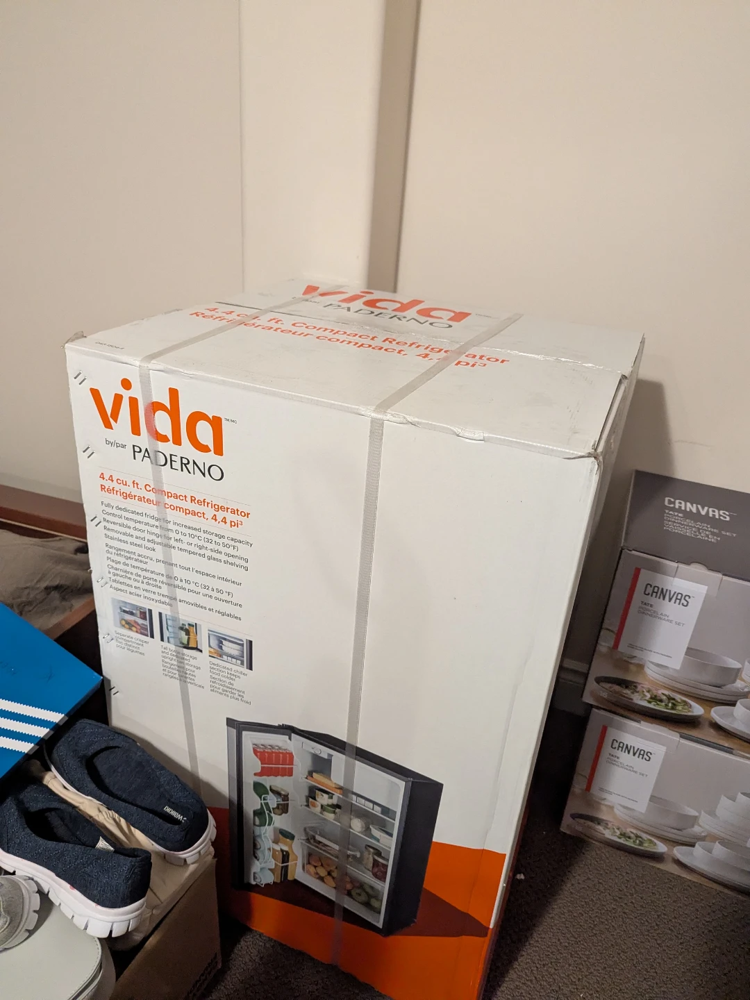 Vida by Paderno 4.4 cu. ft. Compact Refrigerator