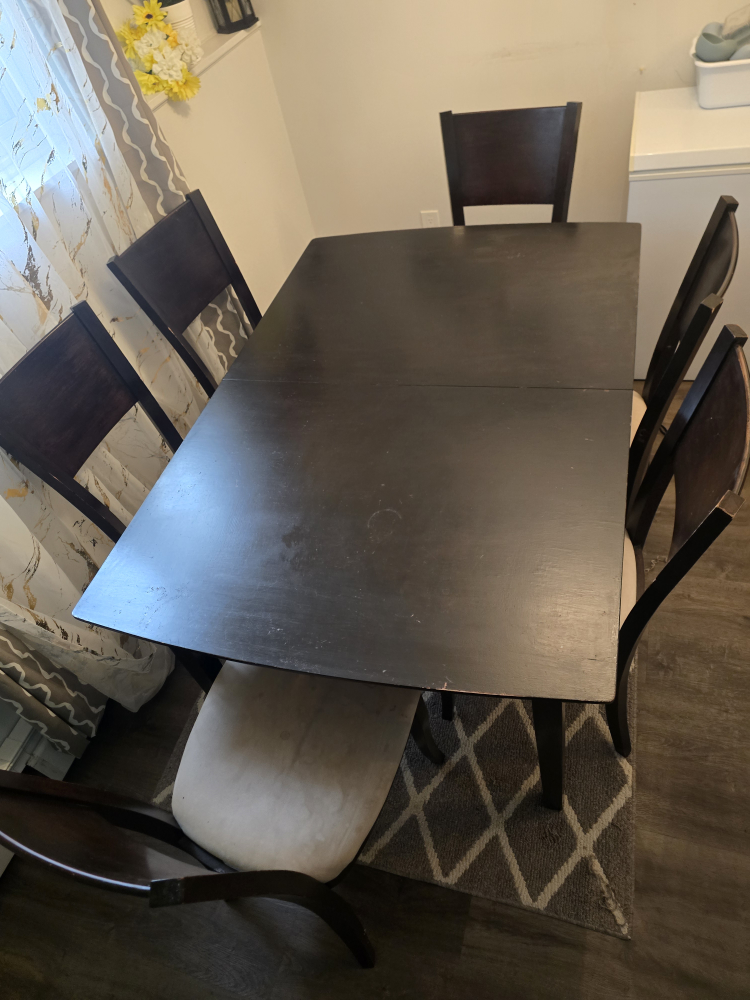 Dark Wood Dining Table and 5 Chairs Set