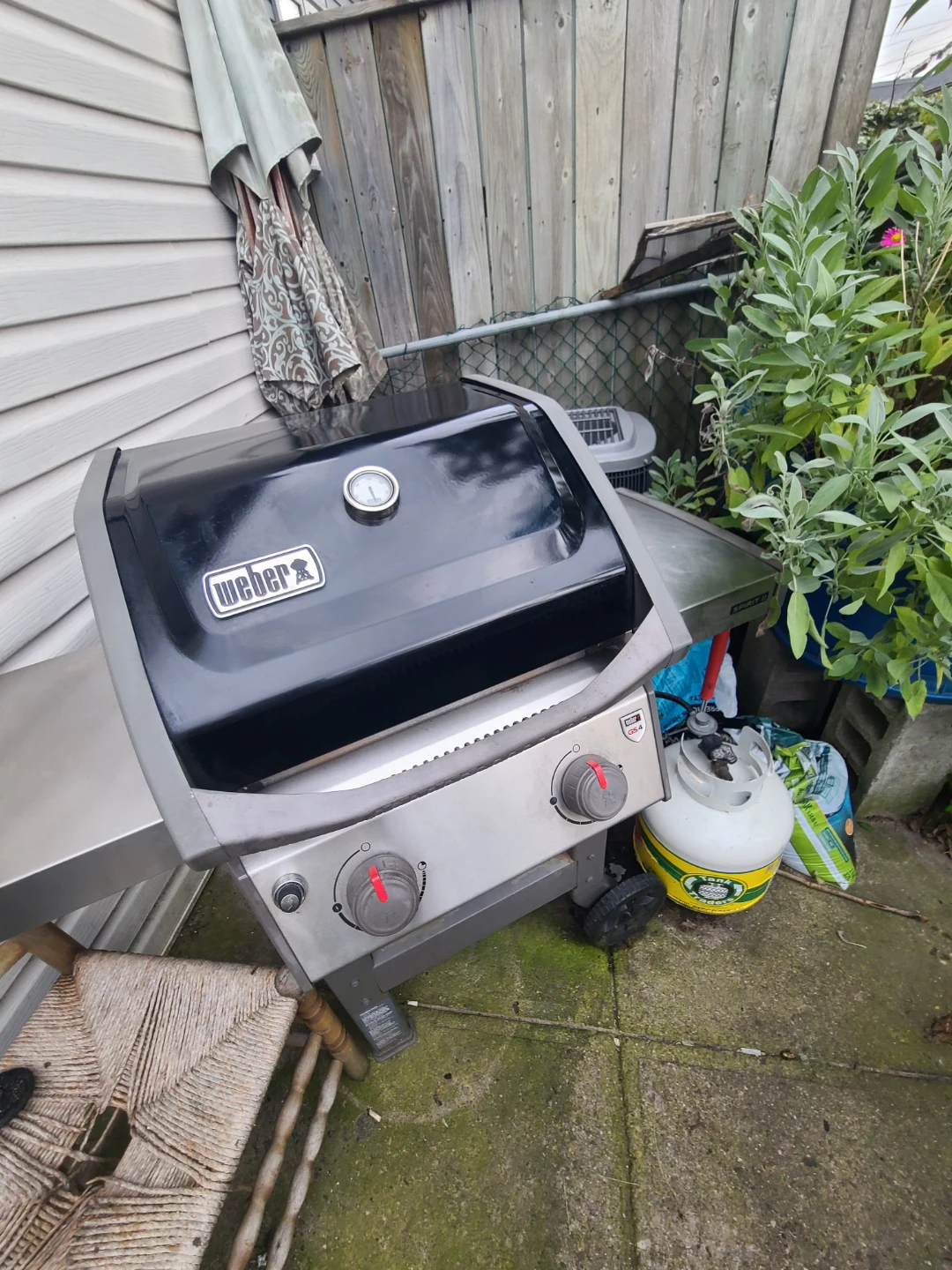 Weber Spirit II E-210 GS4 Propane BBQ - photo 3