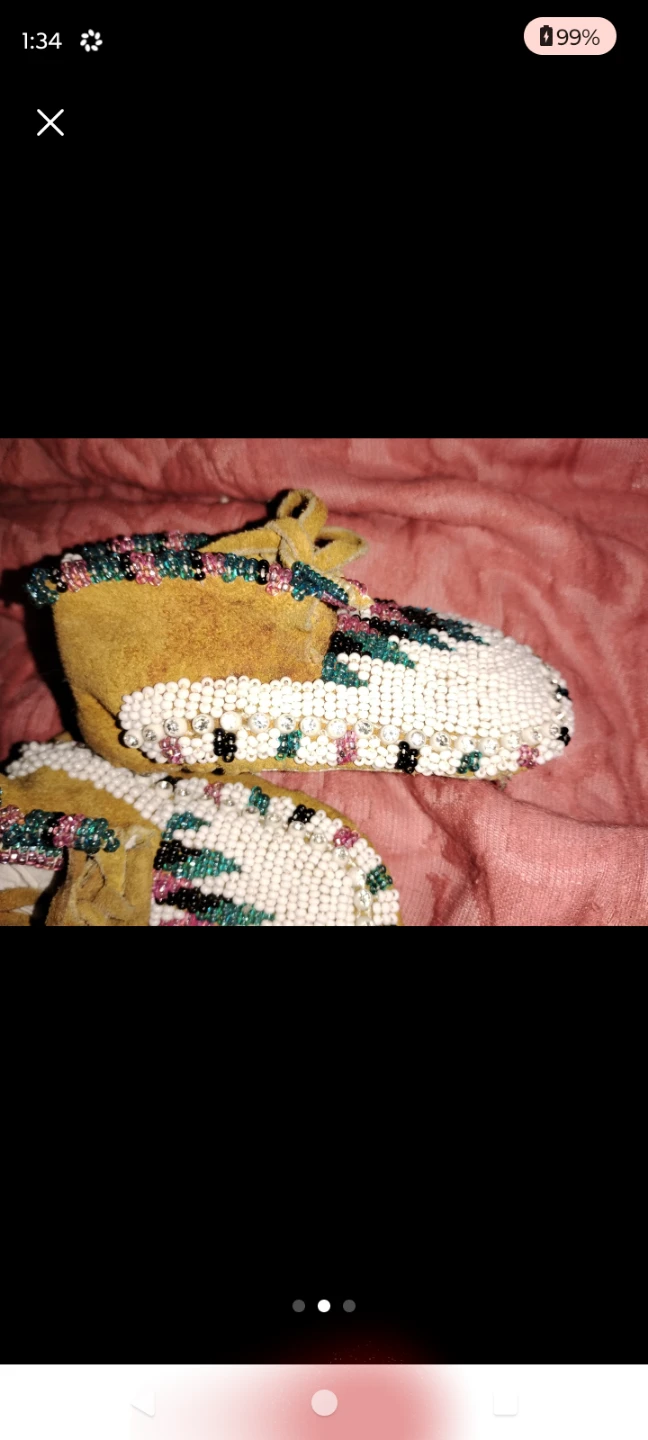 Handmade Baby Beaded Moccasins - photo 3