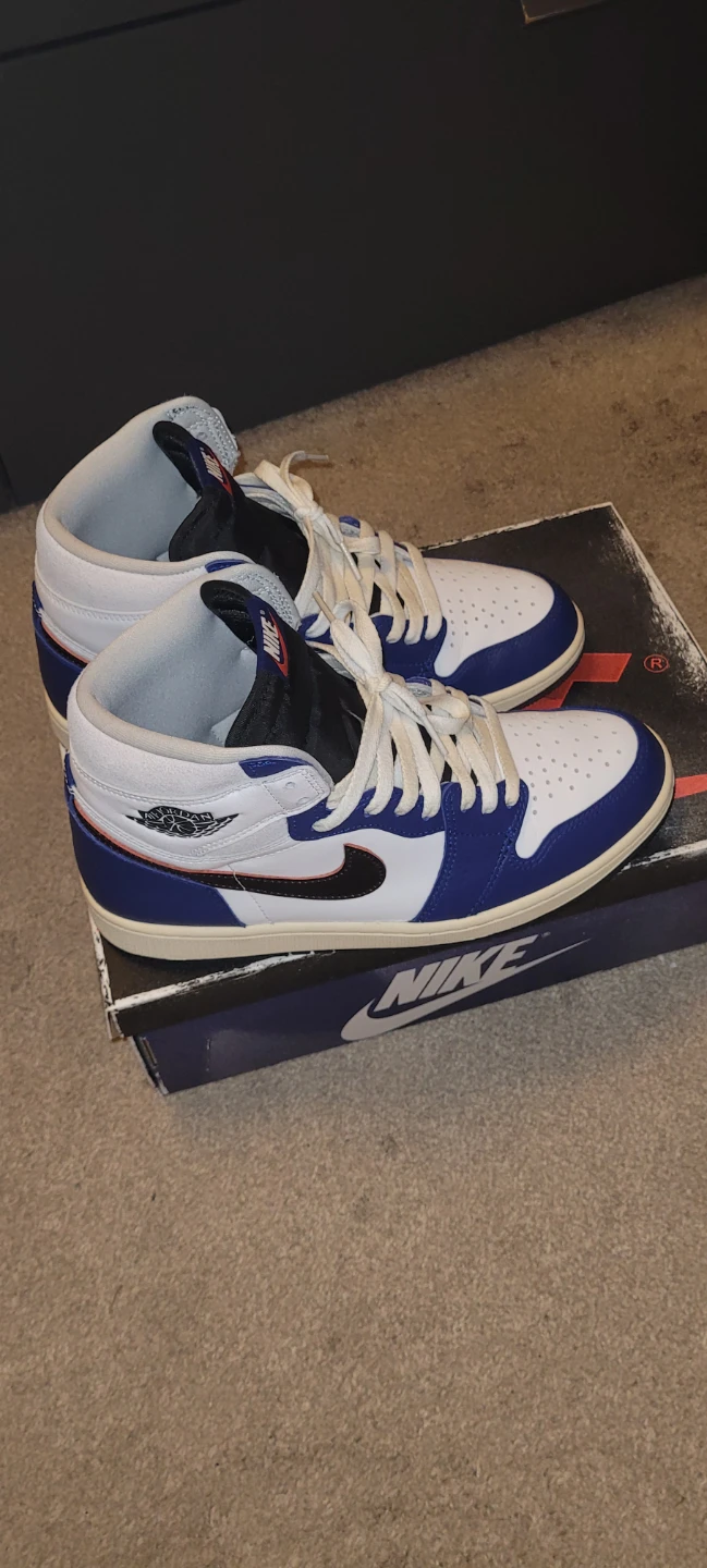 Nike Air Jordan 1 Retro High OG Size 9 - photo 2