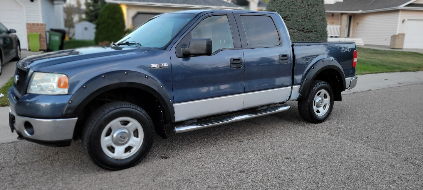 Ford F-150 Super Crew Cab XLT - photo 2