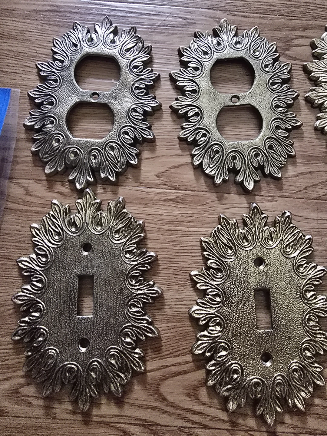 Ornate Gold Switch and Outlet Plates 7 set - photo 2