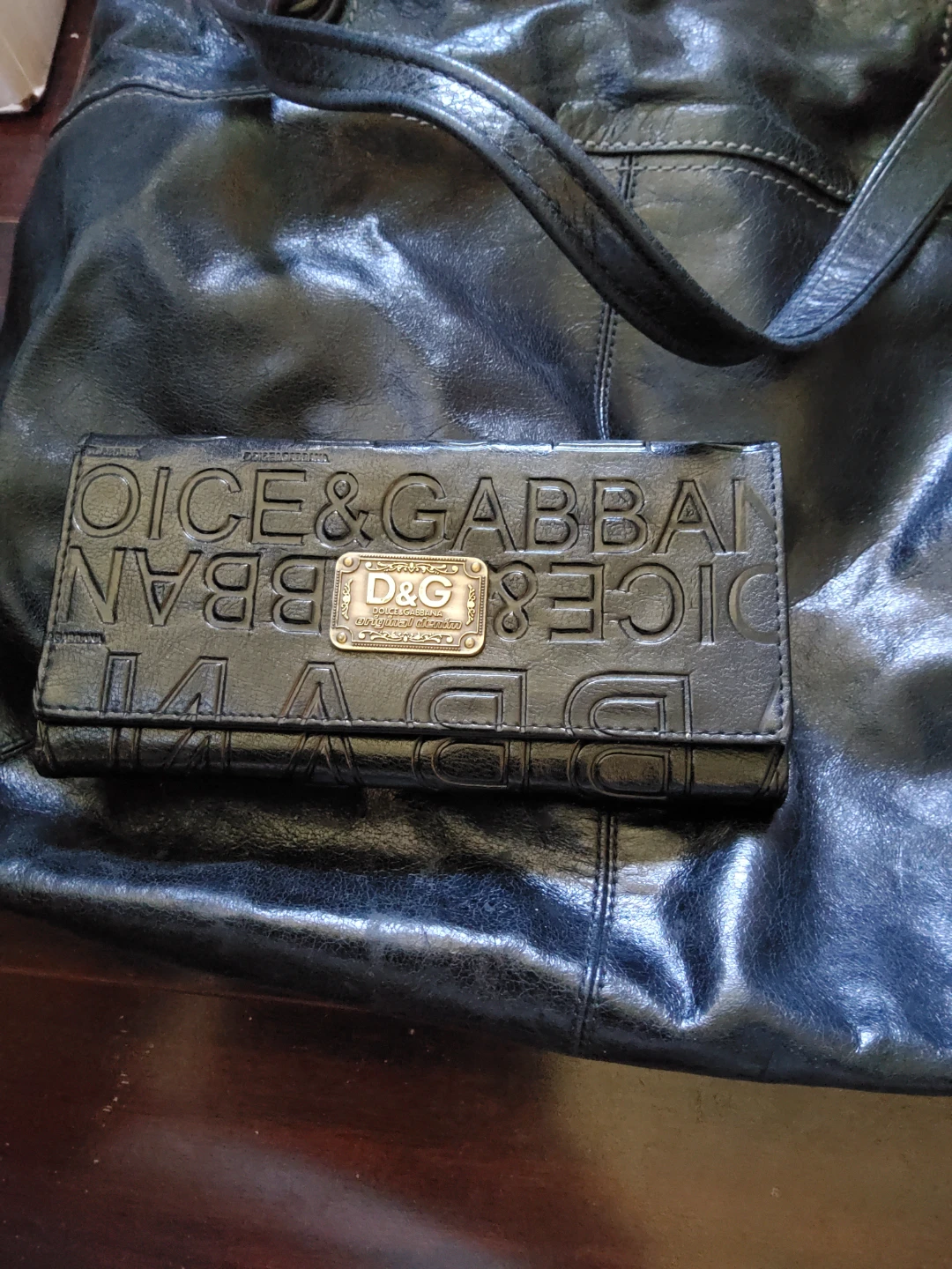 D&G black wallet