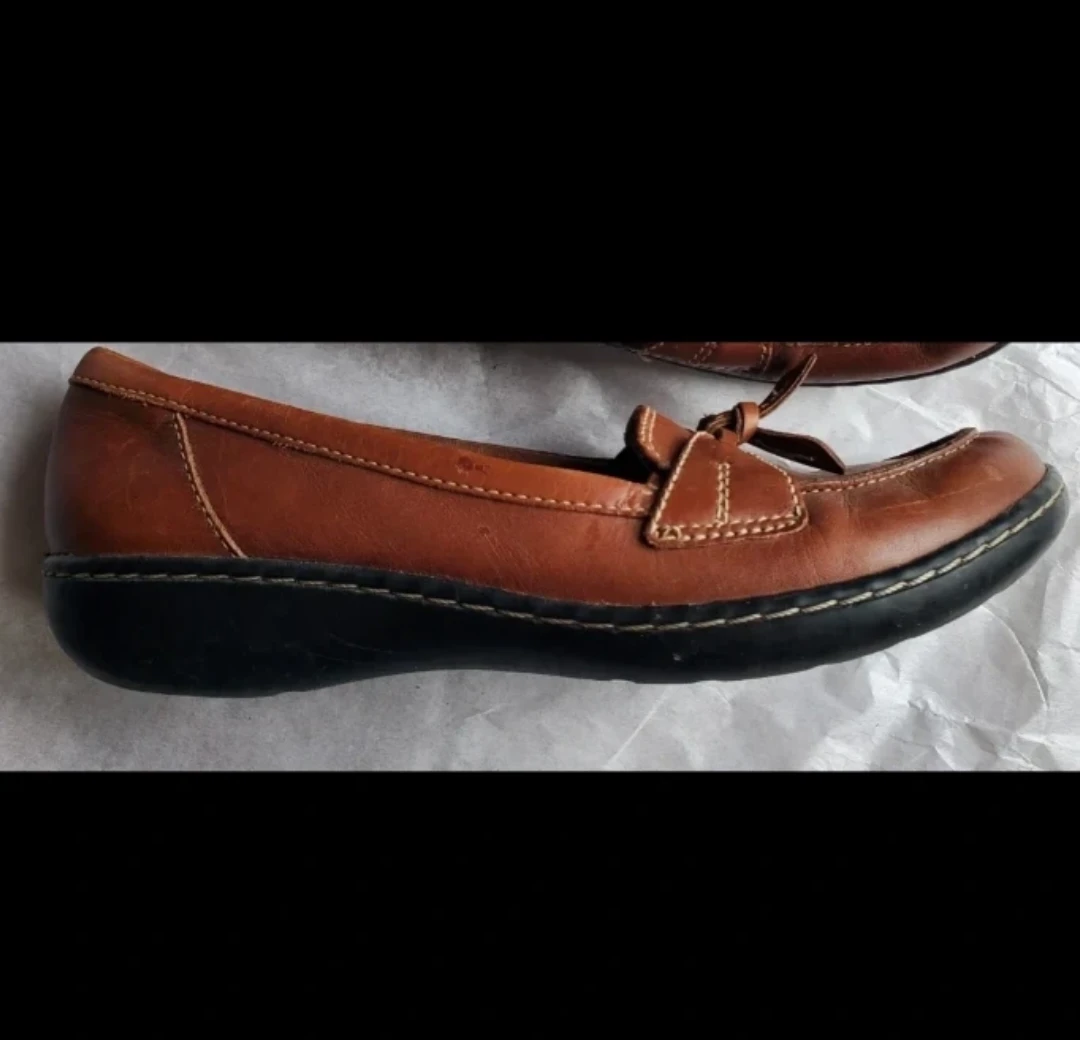 Clarks Collection Women's Leather Shoes, Size 7N (37.5) - photo 2