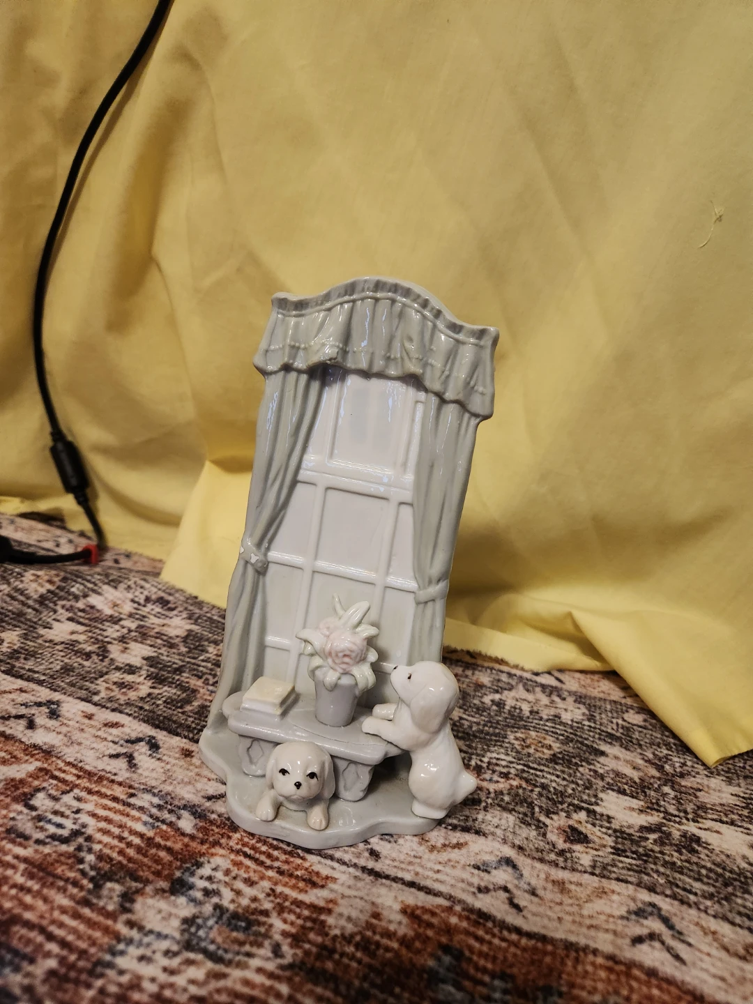 Ceramic Dog Figurine Window Scene 🏈