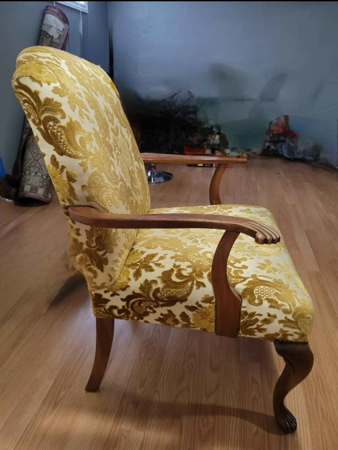 Vintage Damask Armchair - photo 2