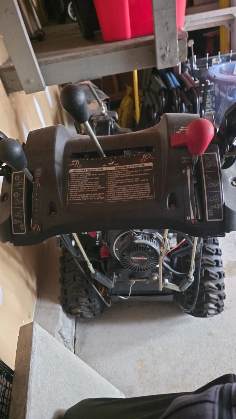 Craftsman Snow Blower with Tecumseh Engine - photo 3