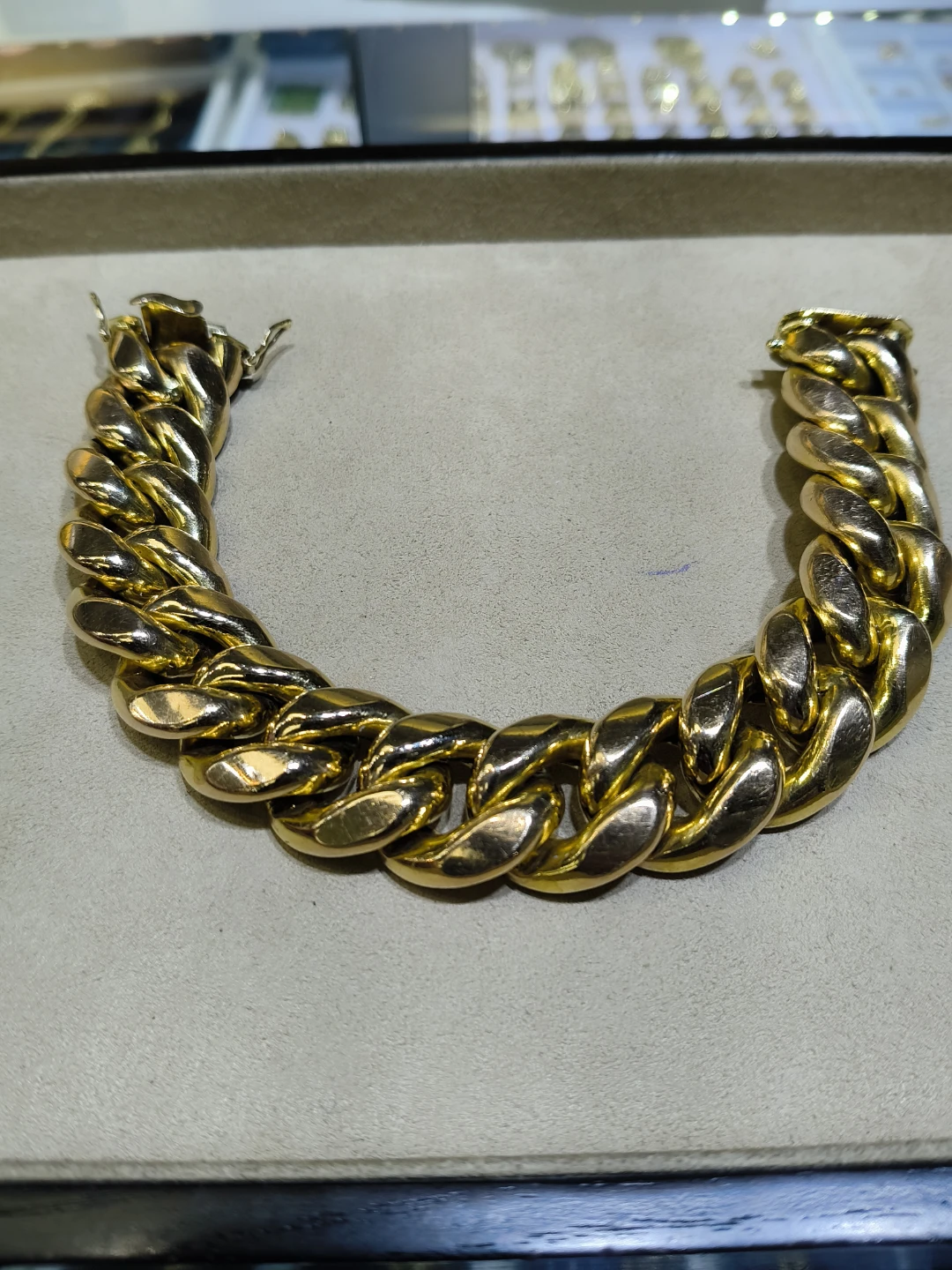 22mm, 105g Cuban Link Bracelet