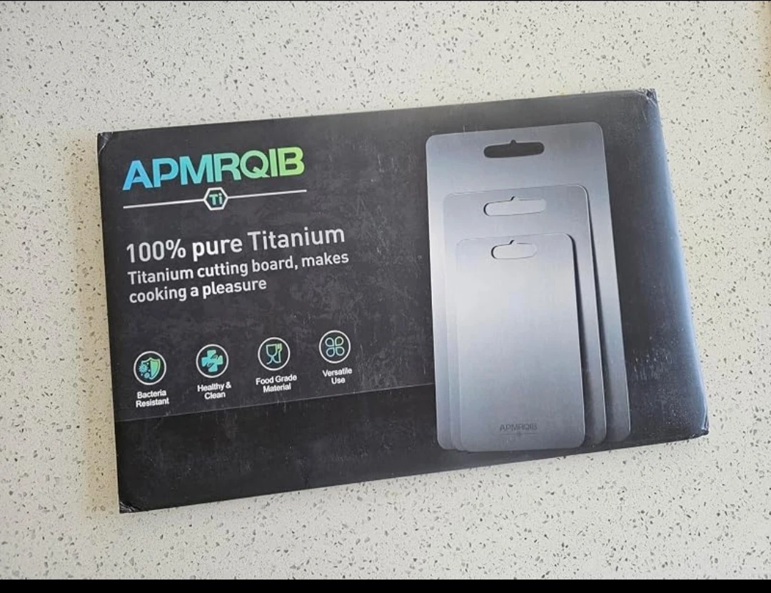 APMRQIB 100% Pure Titanium Cutting Board Set - photo 2