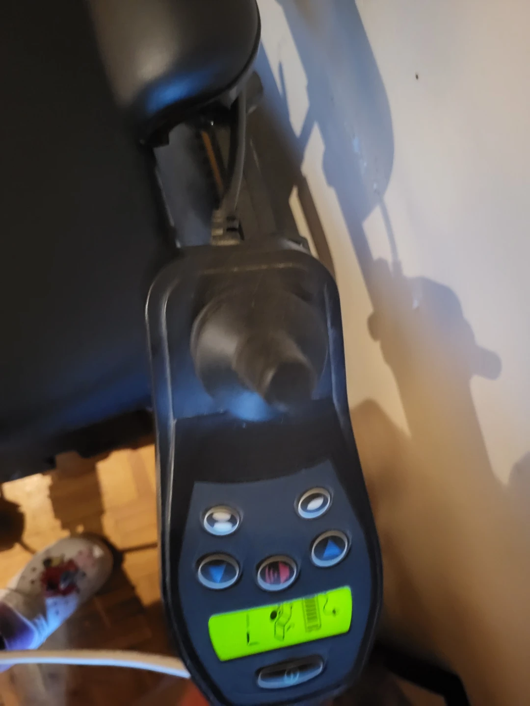 Quantum iLevel Power Wheelchair - photo 2