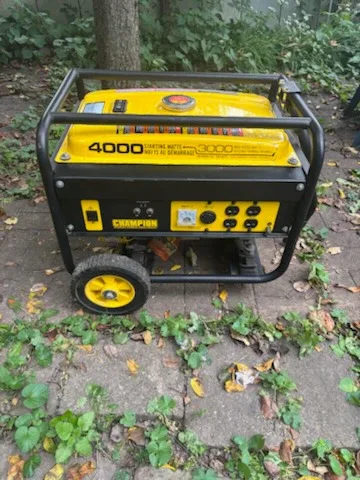 Champion 4000/3000 Watt Portable Generator - photo 2
