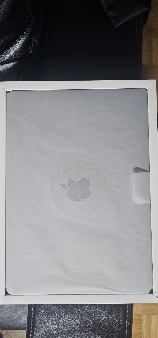 2022 MacBook M1 Pro 14" Apple Certified - photo 3