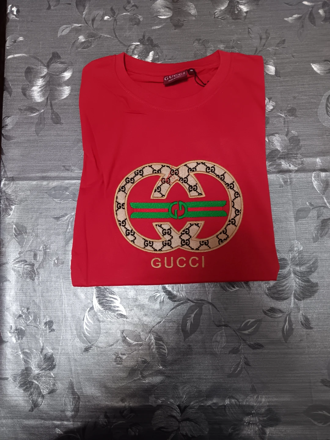 Brand new unbranded summer t-shirt Size M