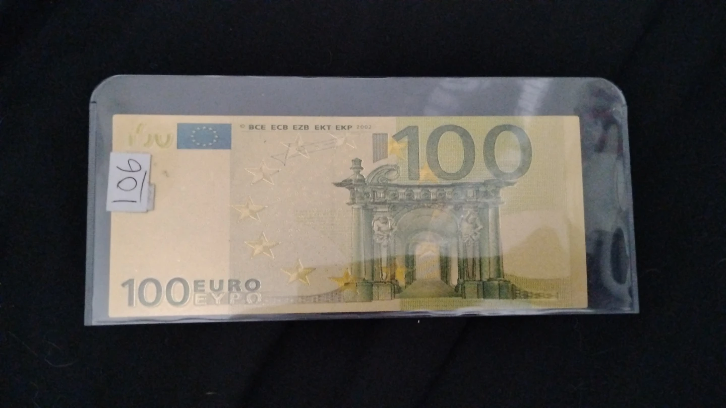 Decorative 100 Euro Gold Foil Banknote