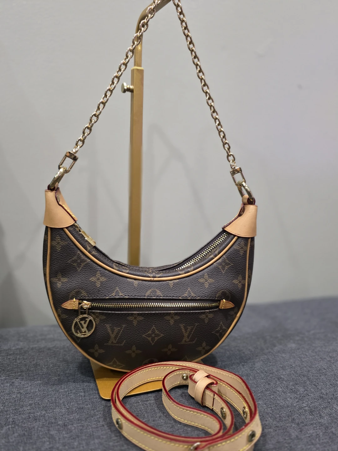 Monogram Croissant MM