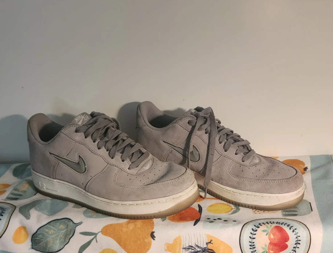 Nike Air Force 1 Sneakers - Grey Suede