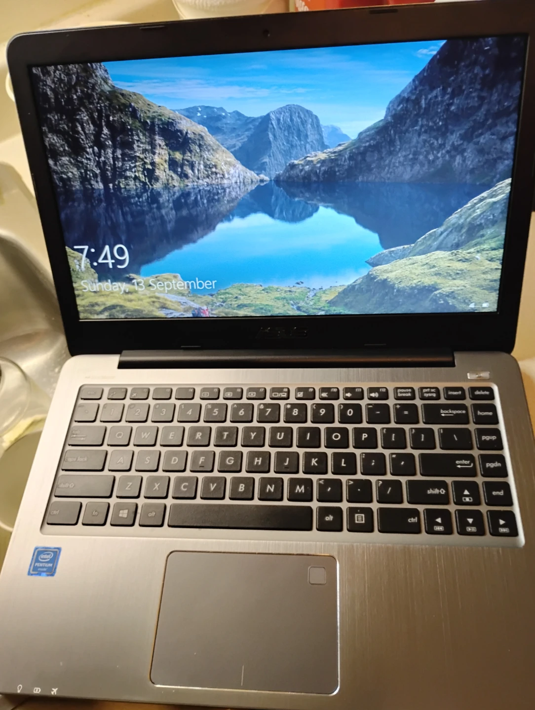 ASUS Laptop with Intel Pentium Processor.locked - photo 3