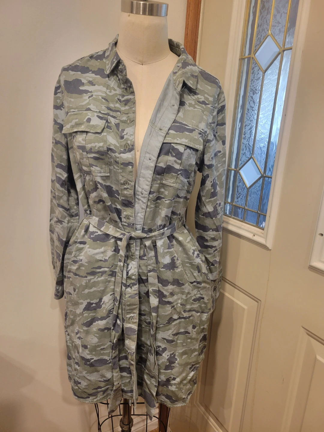 Velvet Heart Camo Shirt Dress with belt