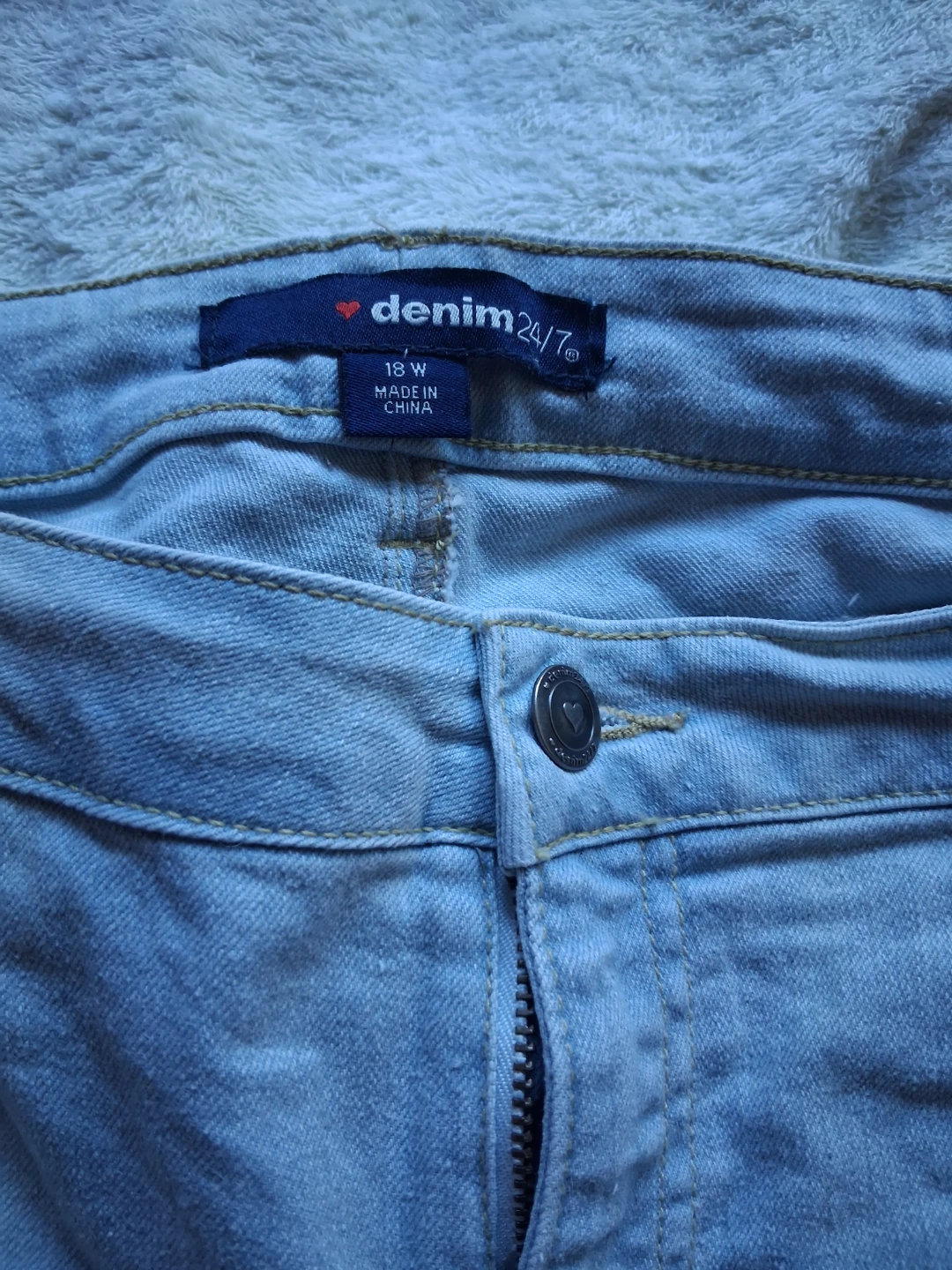 Denim 24/7 Embroidered Sequin Capris - photo 3