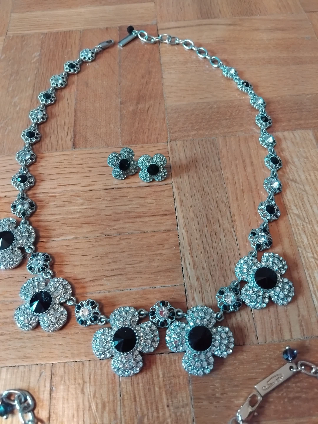 Floral Rhinestone Necklace and Earring Sets - photo 4
