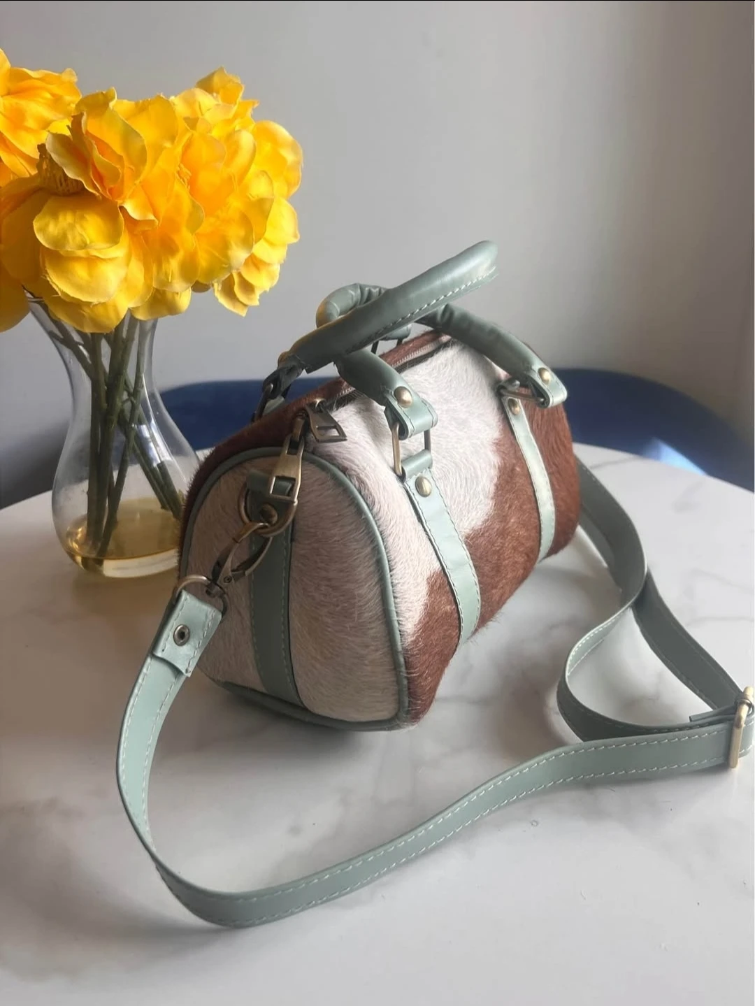 Cowhide Barrel Bag - photo 4
