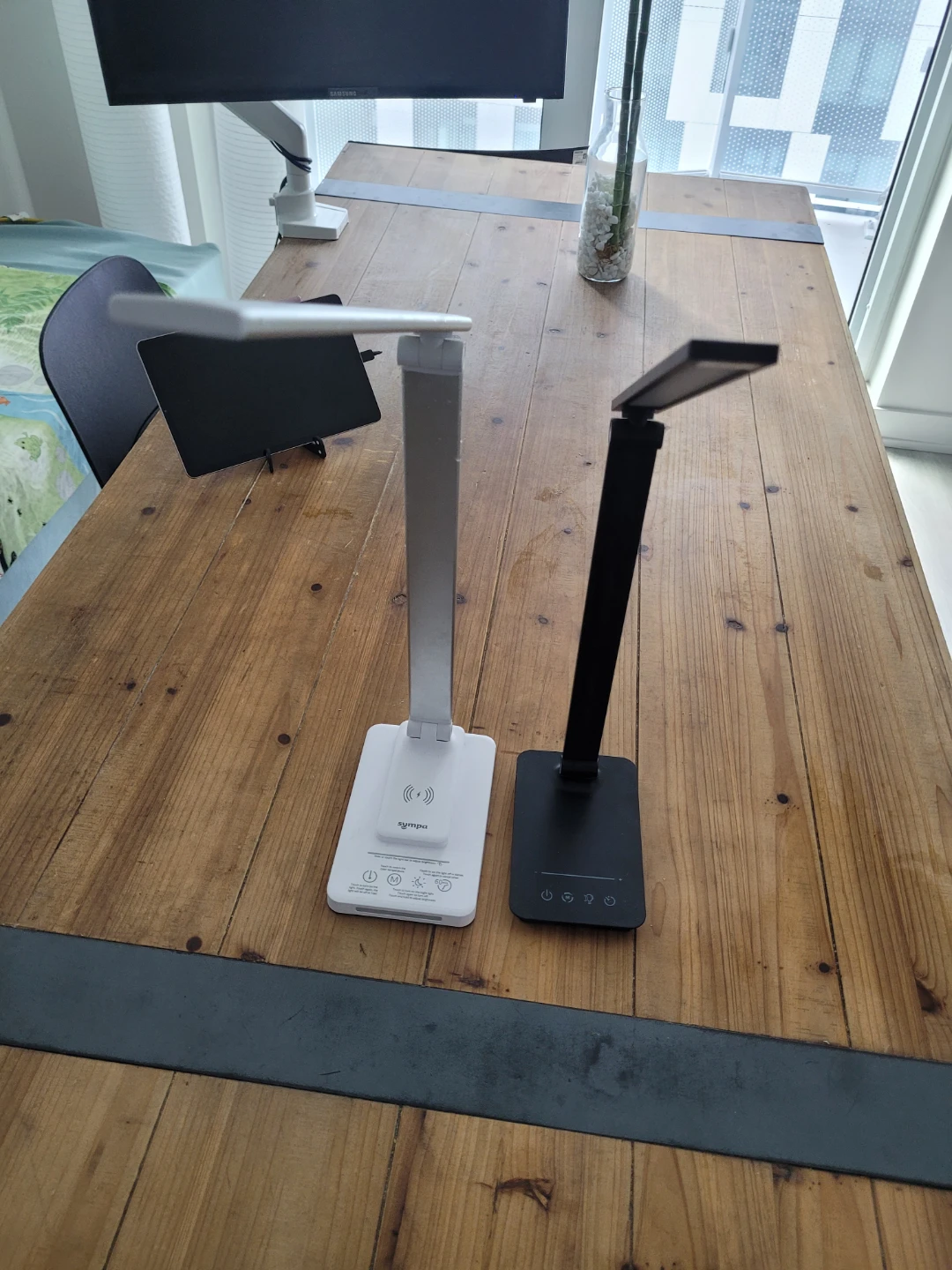 Two LED Desk Lamp with Wireless Charging