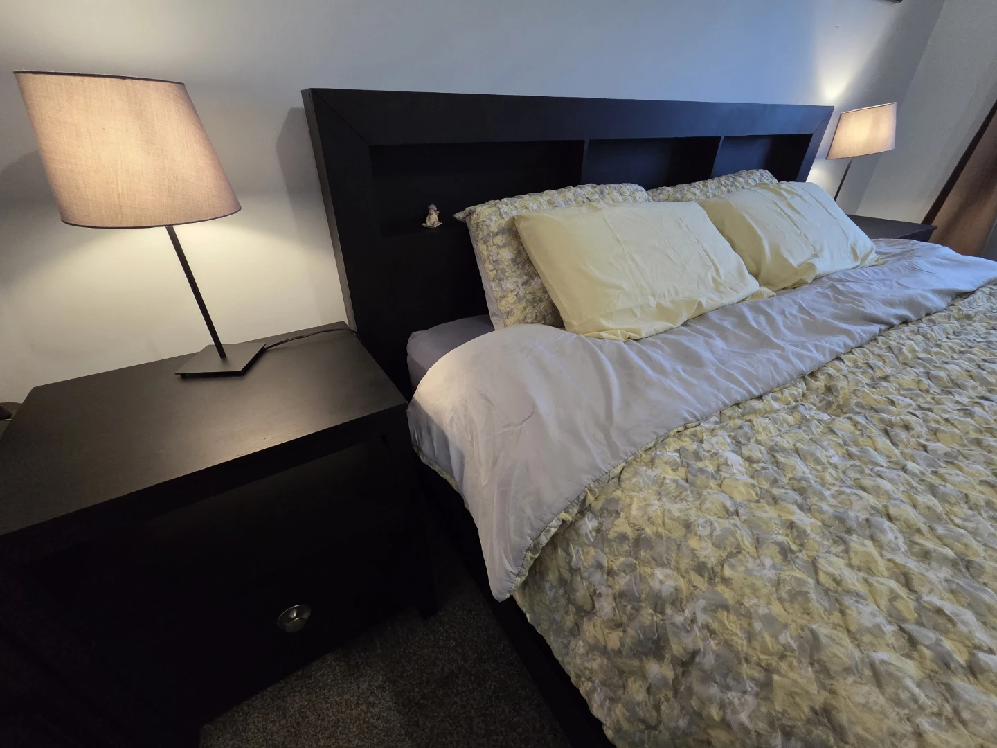 Solid Wood 4-Piece King Bedroom Set - photo 2