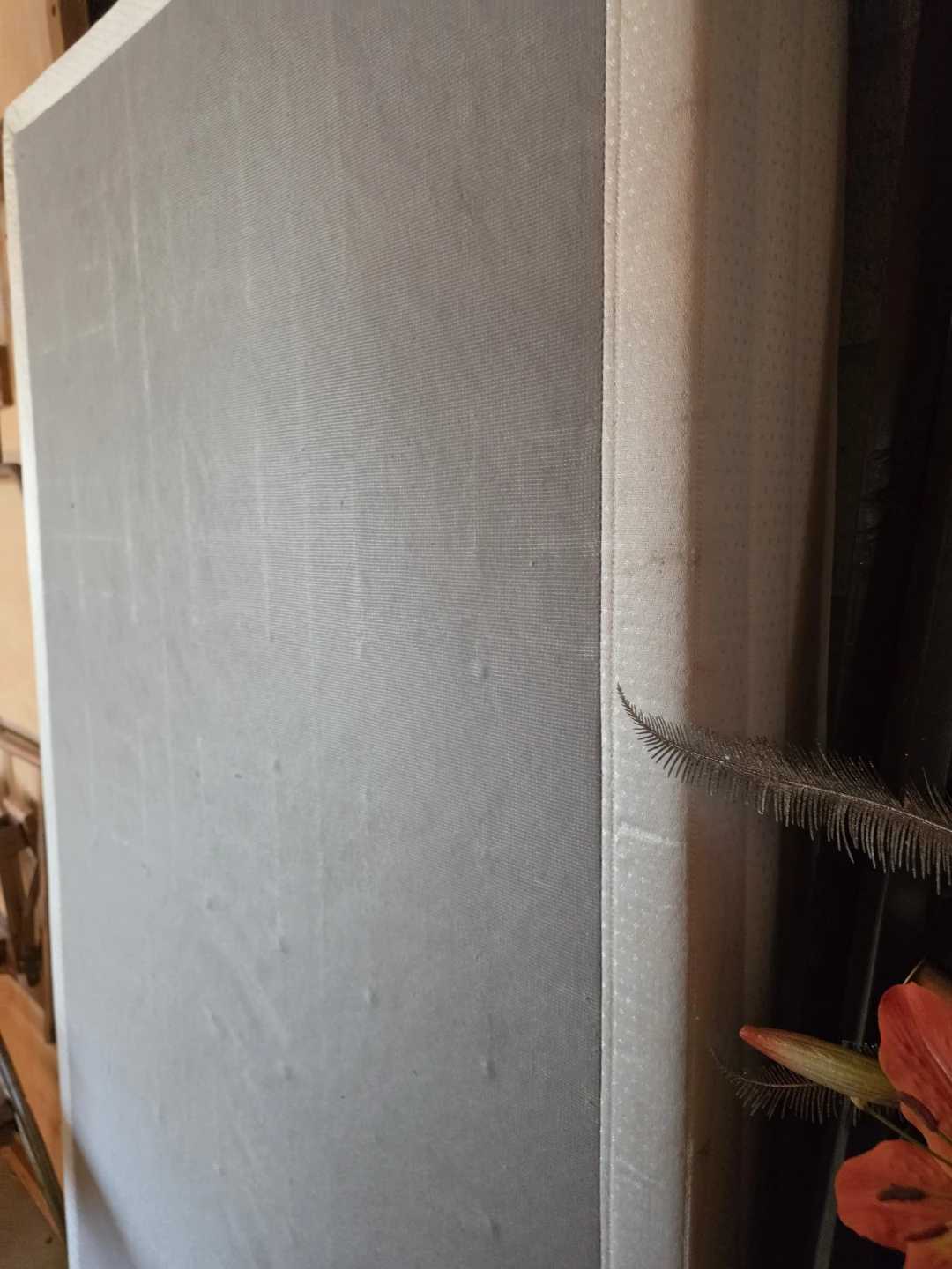Single size mattress with box sprin - photo 3