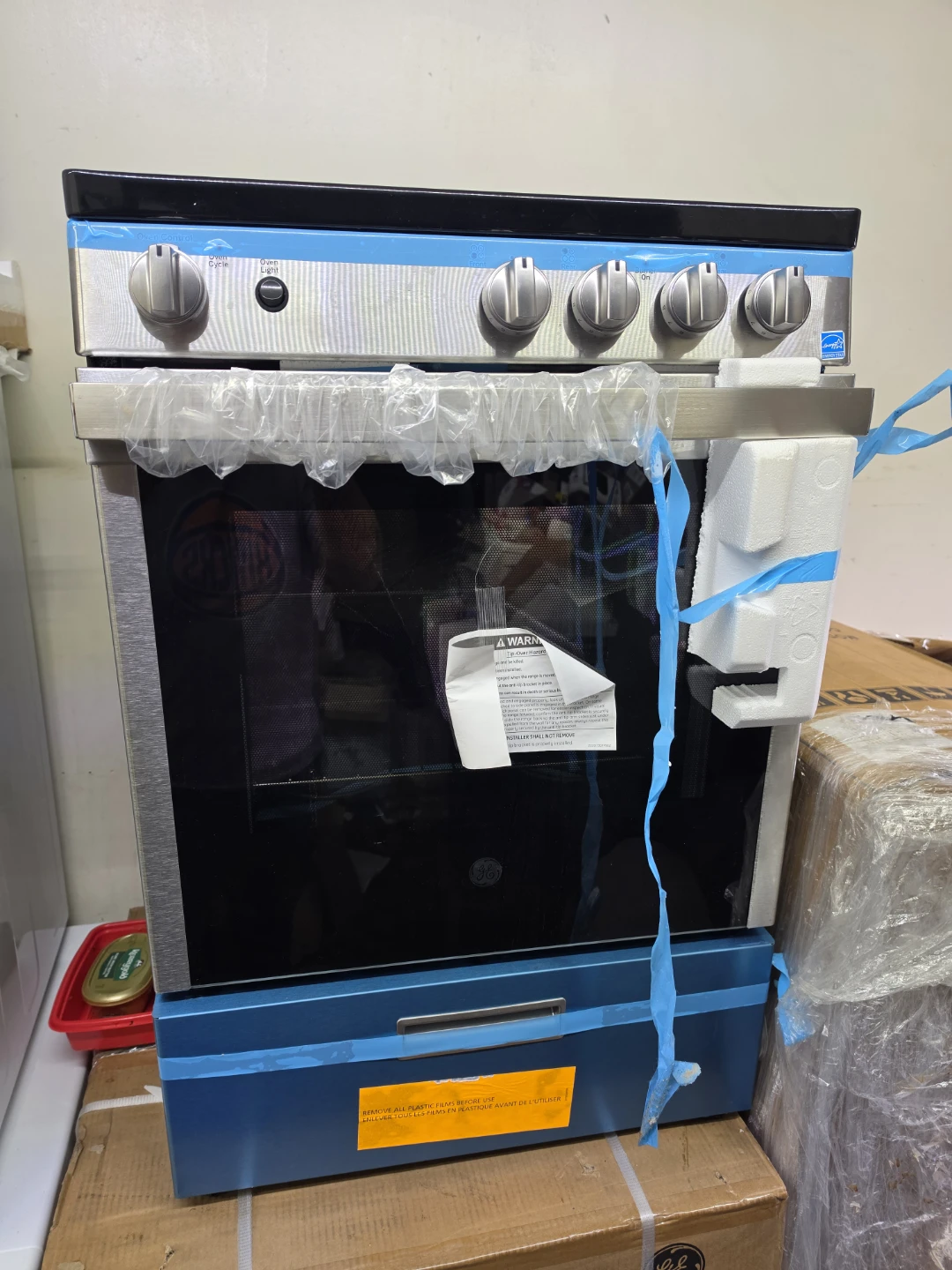 New GE 24in Electric Range Oven