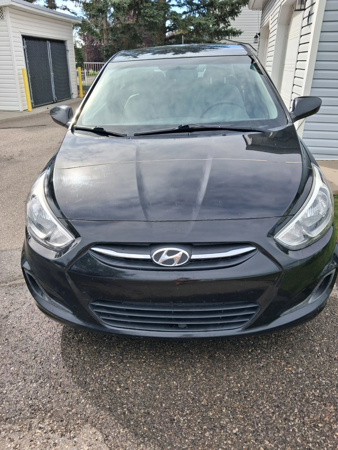 Black Hyundai Accent sedan - photo 2