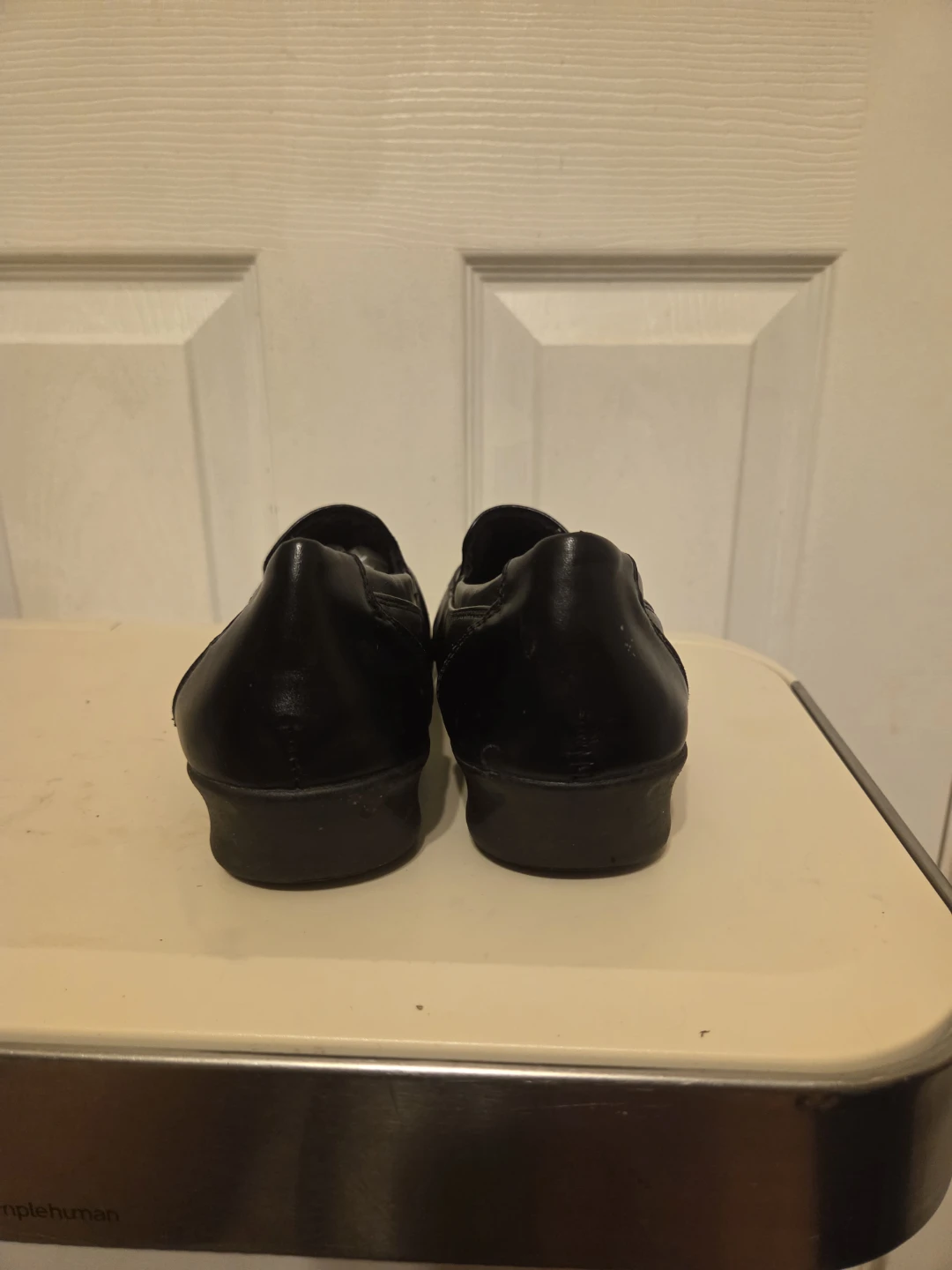 Cherokee Black Loafers Size 9 - photo 4