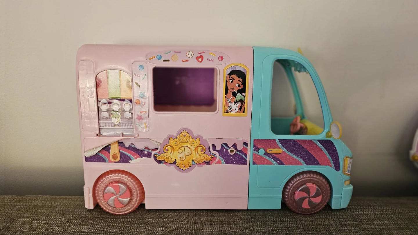 Disney Princess Ice Cream Truck - photo 3