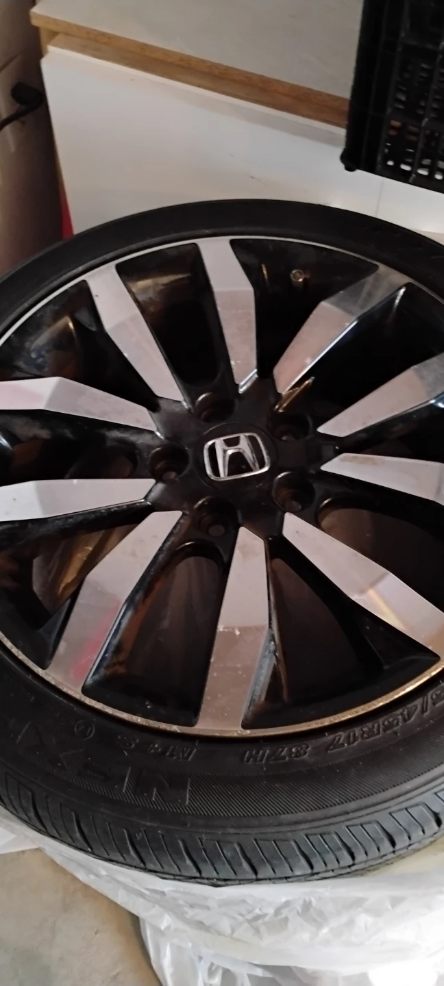 Honda Alloy Wheel with Nexen Tire