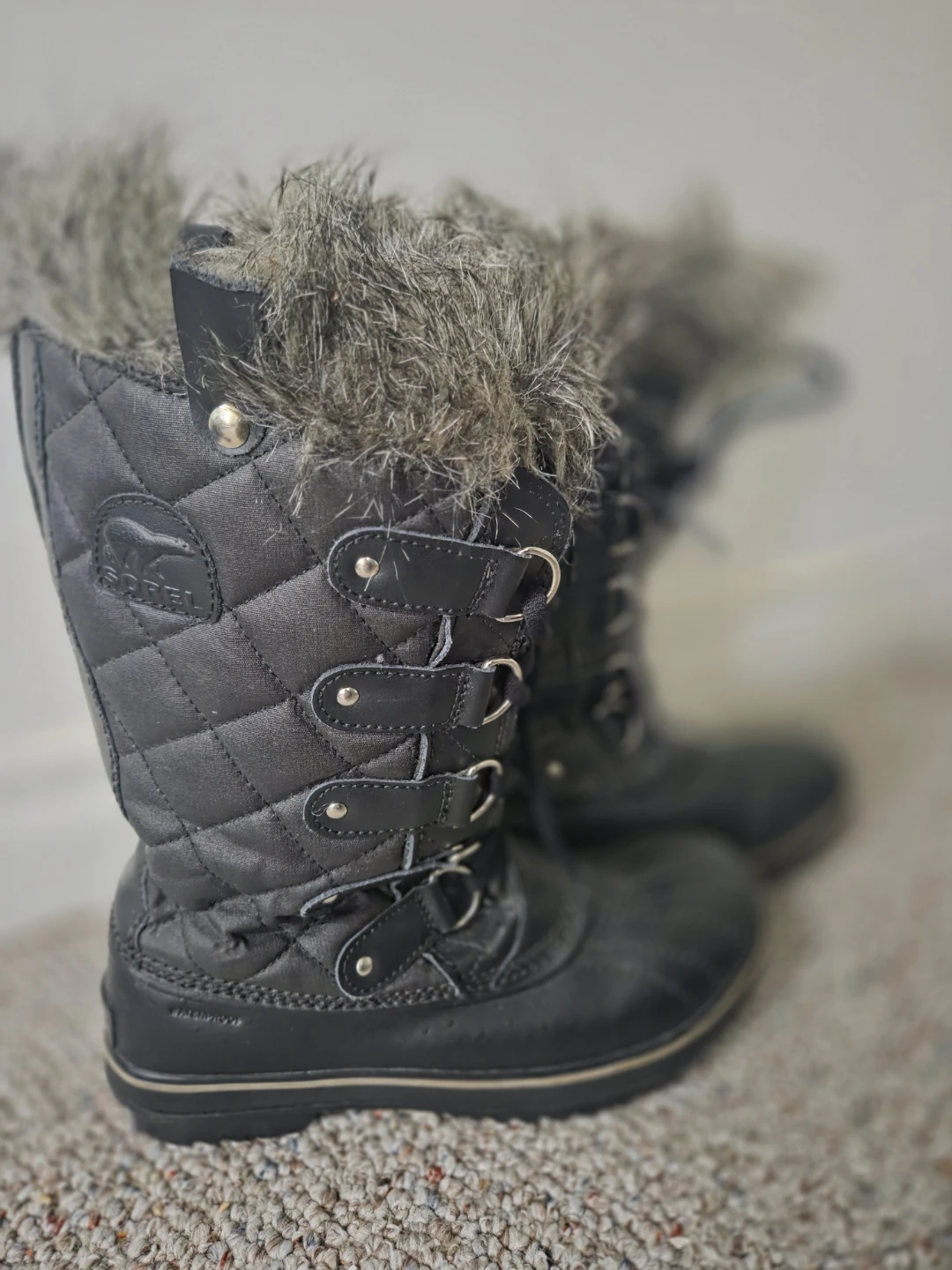 Hey Dude Shoes Size 11 - photo 2