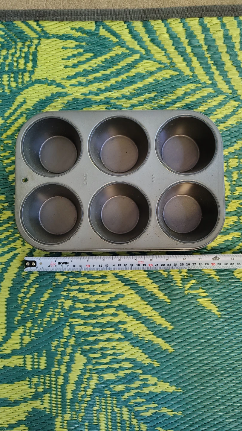 🏈 muffin tin