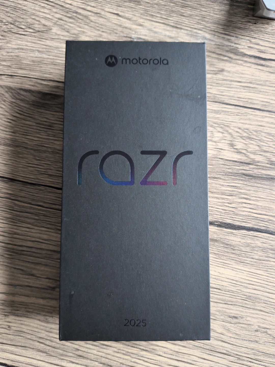Motorola Razr - 2025 PANTONE Gibraltar Sea - photo 2