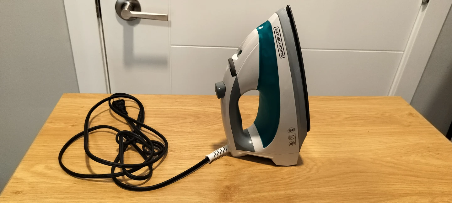Black and Decker Iron