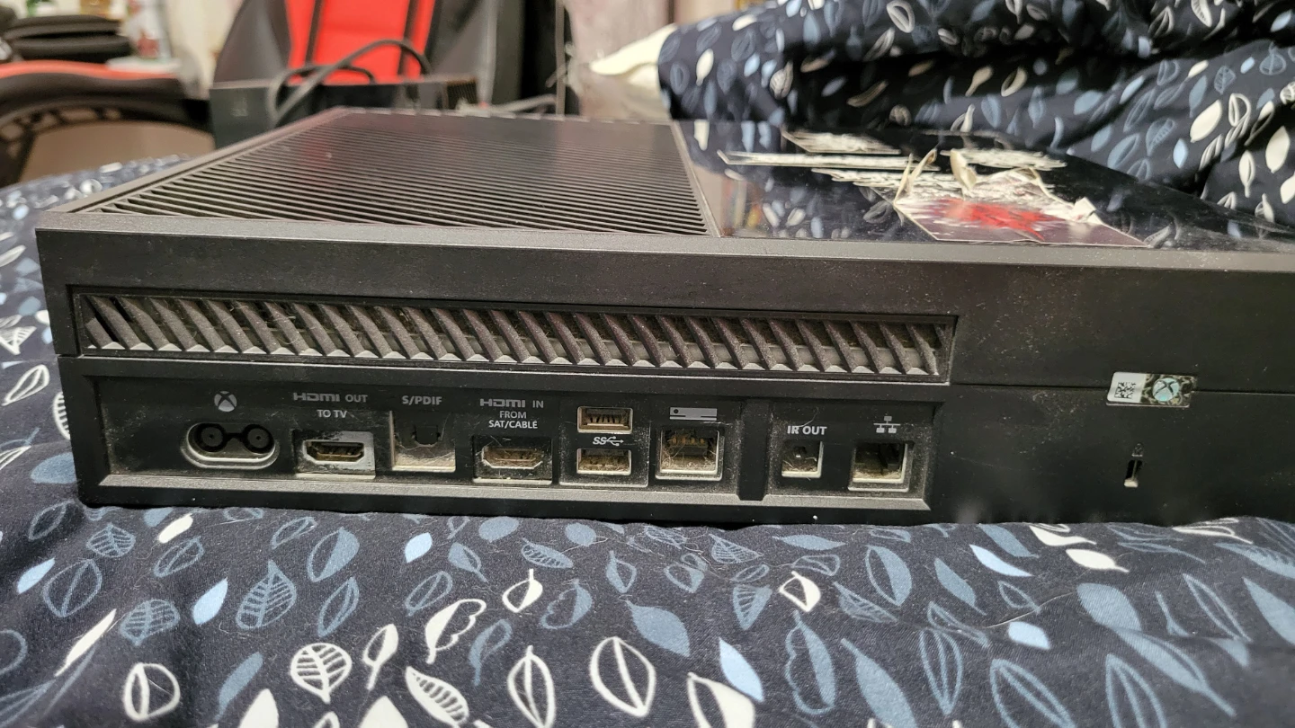 Microsoft Xbox One Console Model 1540 - photo 2