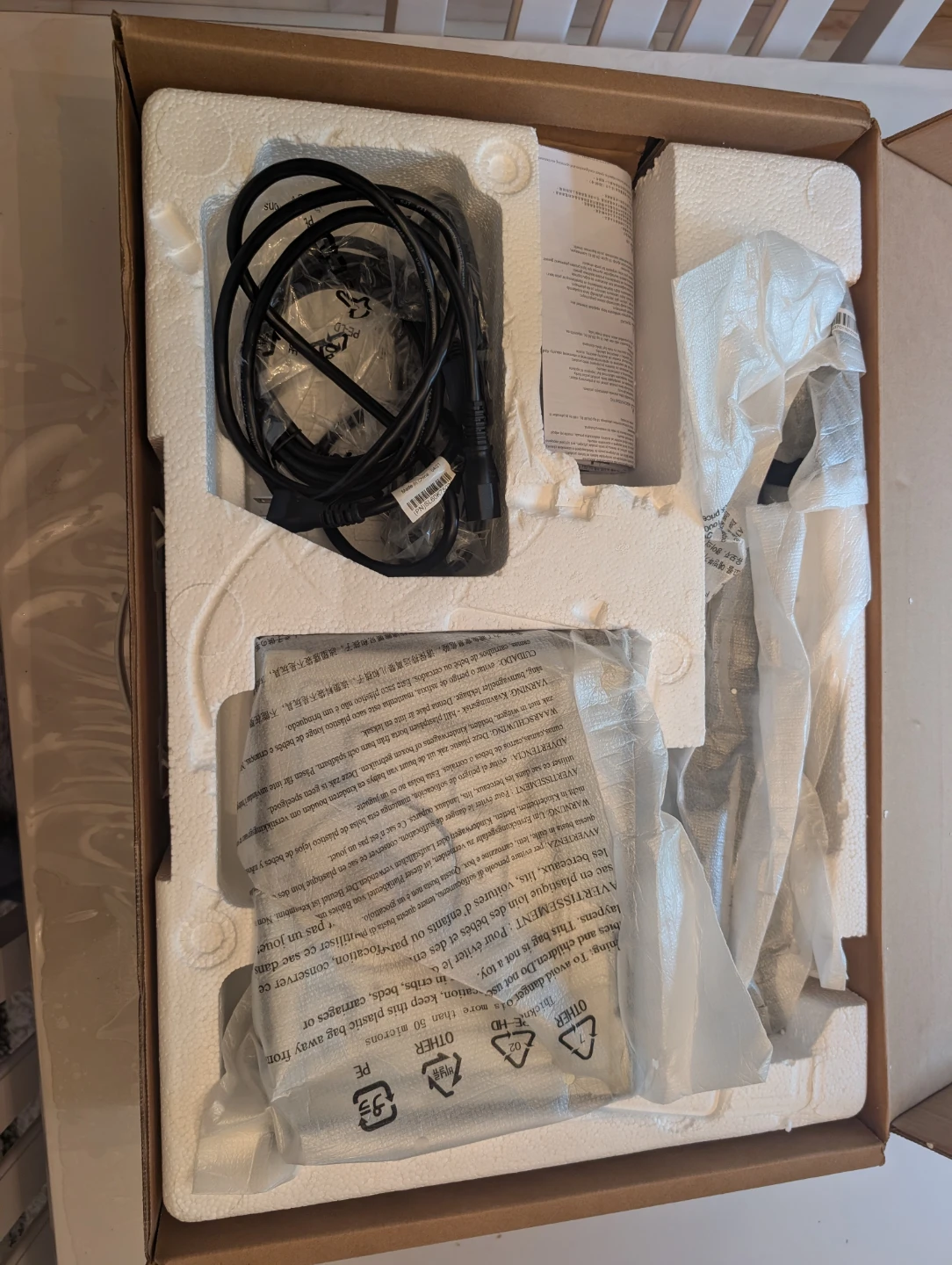 Lenovo ThinkVision T24i-20 23.8 inch Monitor - photo 2