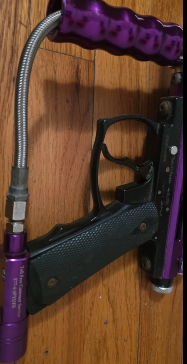 Spyder Electronic Paintball Gun - photo 5