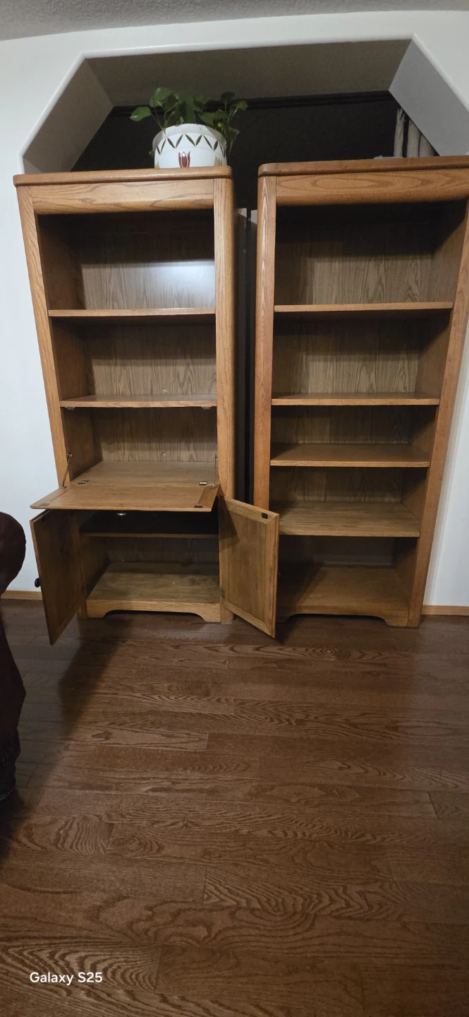 Set of Two Oak Shelving Units - photo 2