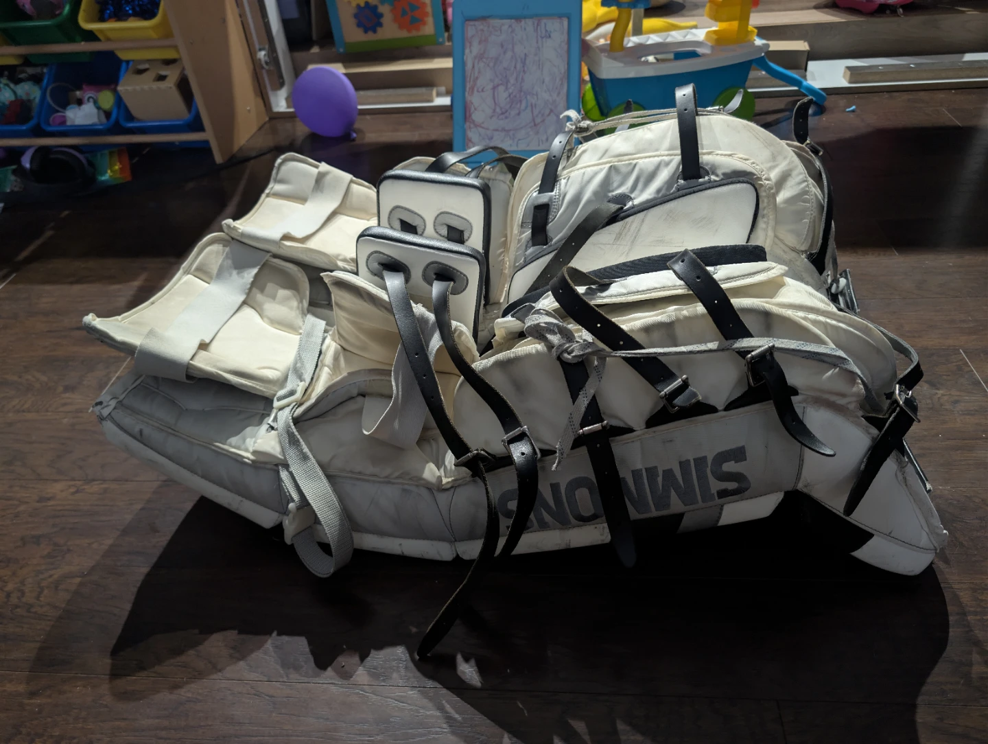 Simmons Pro Series 995 Goalie Leg Pads - photo 4