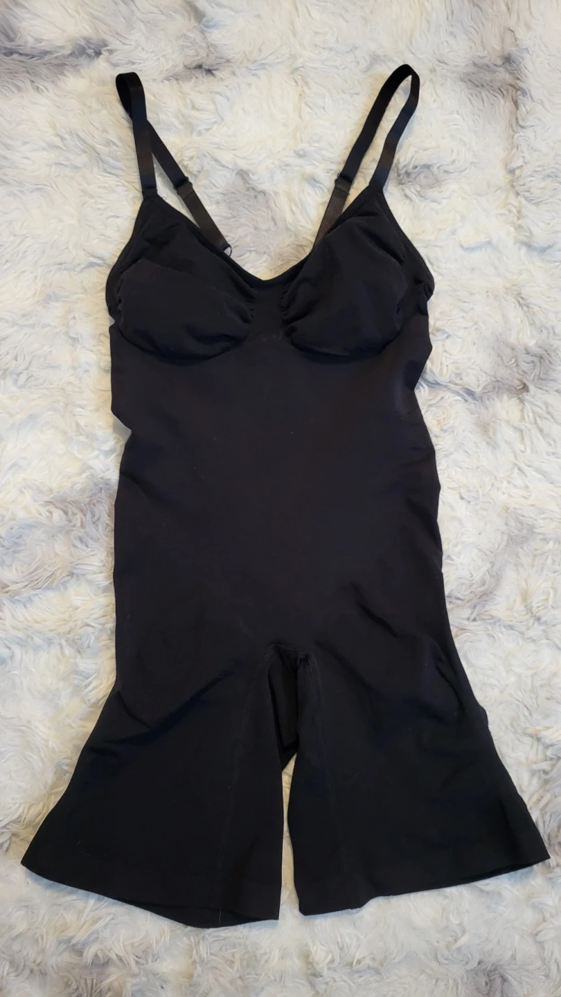 New Black Shapewear Bodysuit Size S/M - photo 2