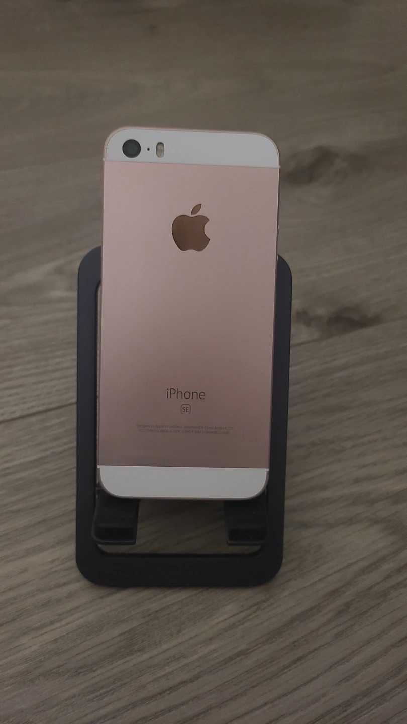 Moving sale - Apple iPhone SE gen 1 Rose Gold - photo 2
