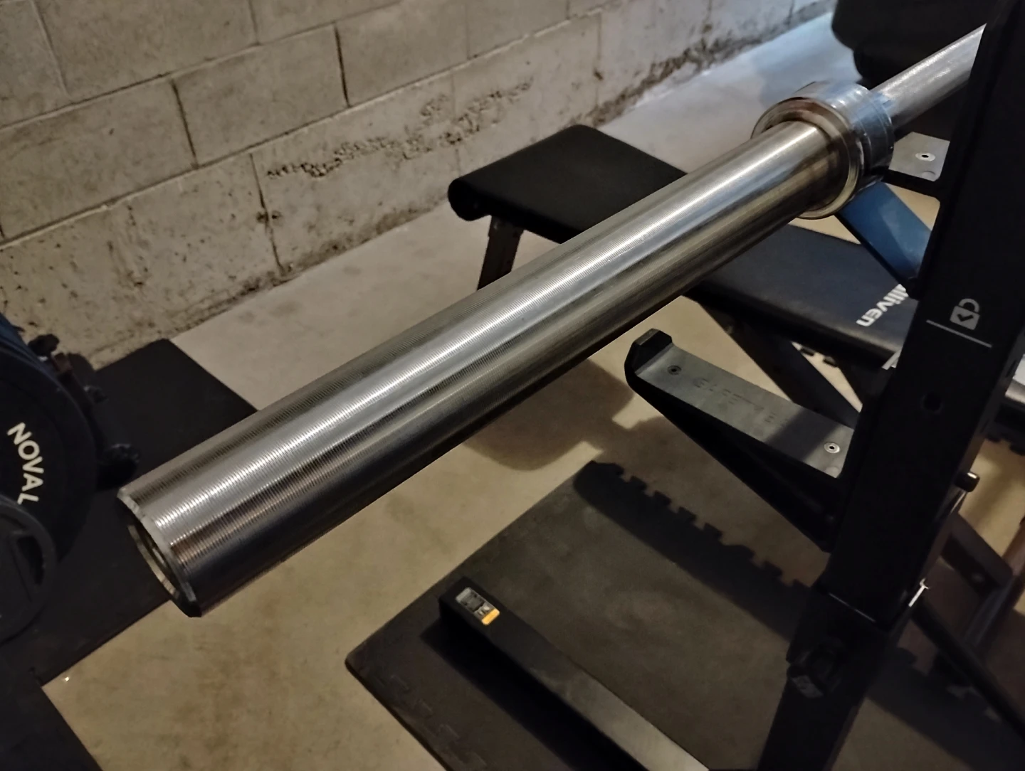 7 foot (84") Olympic barbell