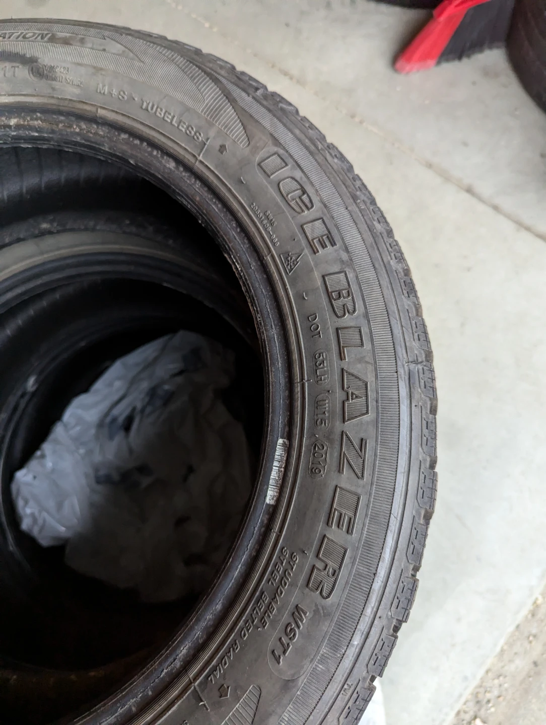205/5516 Sailun Ice Blazer Winter Tire - photo 2